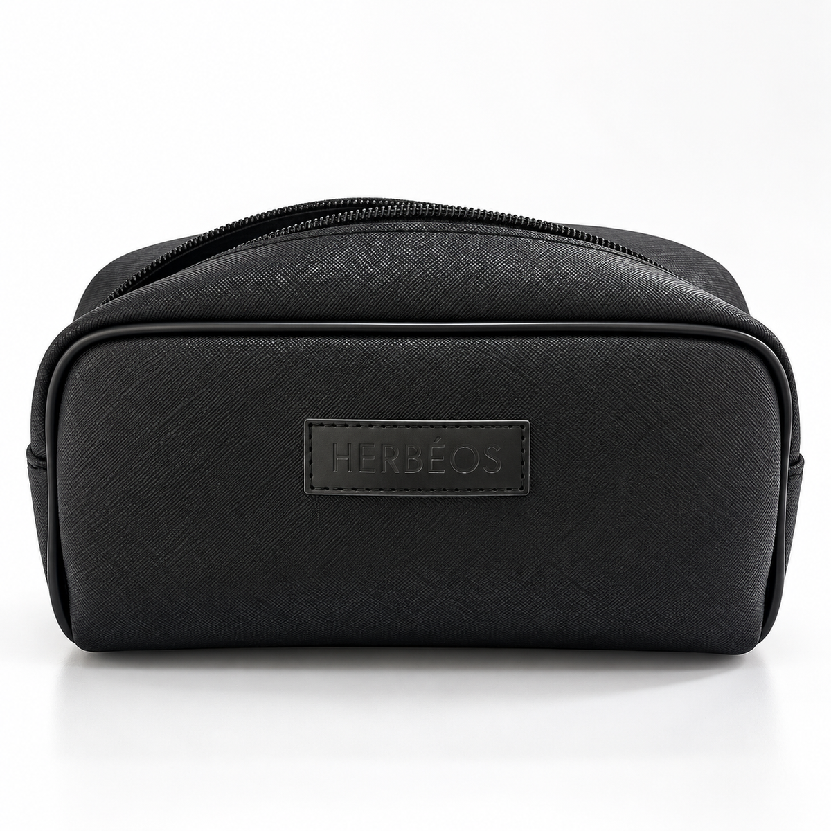 Trousse de toilette noire Herbéos, finition texturée avec logo en relief