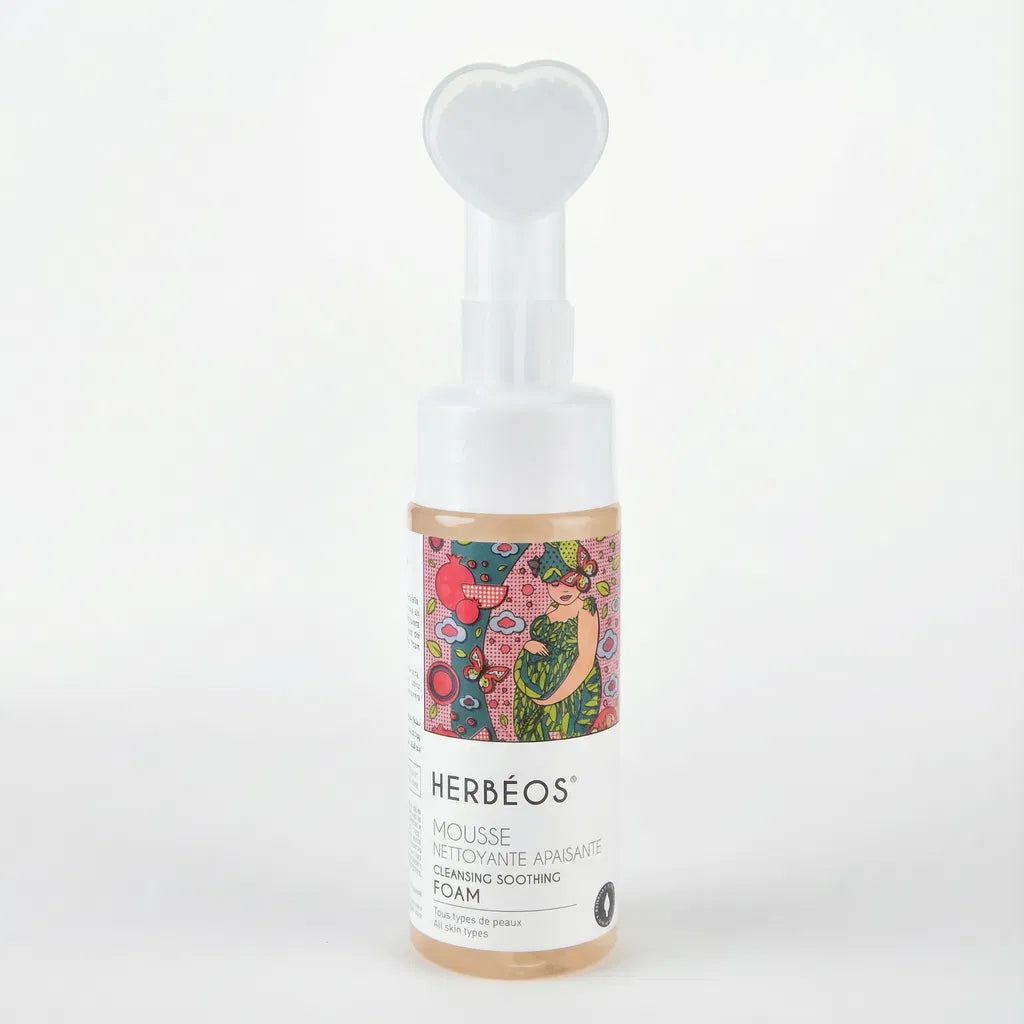 Flacon mousseur de Mousse Nettoyante Apaisante Herbéos pour femmes enceintes et allaitantes